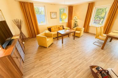 Gutshaus Luxus Fewo mit Kamin, Sauna, Pool, Whirlpool - 2 Sonnenstrahl