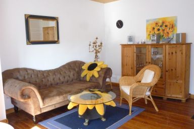 Herrenhaus Poppelvitz - Ferienwohnung Schloss-Sekretariat