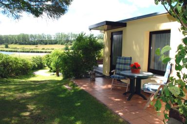 Ferienappartements unterm Reetdach mit Seeblick - Ferienapparetement Neuensiener See