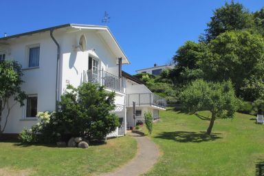 Ferienhaus am Schmachter See - 2-Raum-Appartement im OG mit sonnigem Balkon
