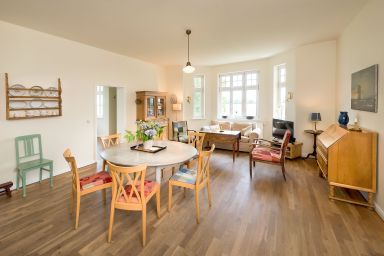 Gut Grubnow Rügen - Ferienwohnung 3 mit Seeblick und Terrasse
