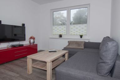 142 Ölhafen Ferienwohnungen - Ölhafen EG -  Balkon, 2 SZ, zentrums- und strandnah