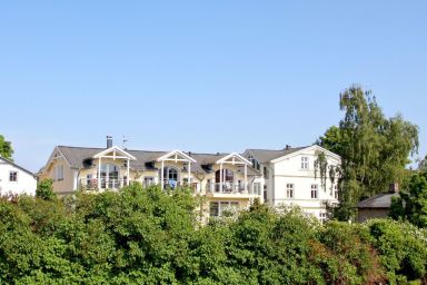 Villa Böck - Direkt hinter der Düne, mit Balkon und Meerblick - Strandvilla Böck FeWo 15