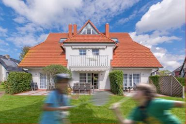 Friedenstrasse 19a "Haus Lux" - Sehr ruhiges und außerordentlich zentral gelegenes Reihenferienhaus in Zingst