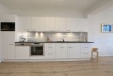 KÃ¼che mit Backofen und SpÃ¼lmaschine