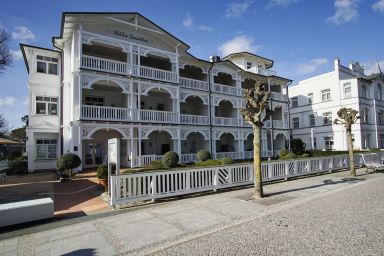 Villa Seeadler - strandnahe Ferienwohnung mit Meerblick und Terrasse - Villa Seeadler FeWo 602