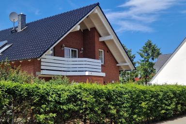 Am Obstgarten - Komfortable Ferienwohnung mit überdachtem Balkon nahe Strand in Kühlungsborn
