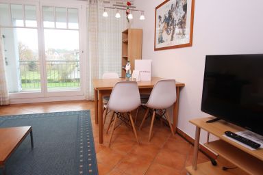 Sonnenschein - Ferienwohnung Sonnenschein mit überdachtem Balkon nahe Strand in Kühlungsborn