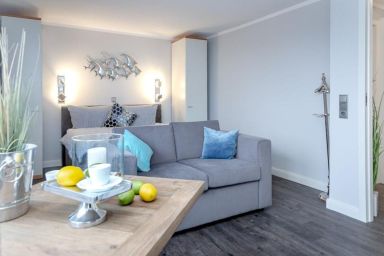 Andreas-Dirks-Straße 1 - 5.OG, Top modernes 1 Zimmerappartement mit Balkon u. Aussicht.