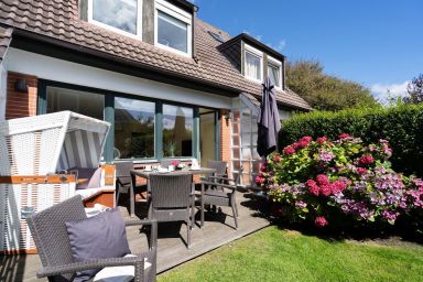 Meeresstern - Schönes Haus für 6 Pers. mit Terrasse, PKW-Stellplatz, WLAN. Haustiere erlaubt.