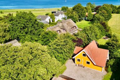 Sonnenblumenhaus - Ferienhaus "Sonnenblumenhaus" in Falshöft für bis zu 4 Personen und 2 Hunden - 300m zum Ostseestrand