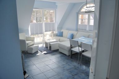 de Obendtied - Wohnung 4 - Komfortable Ferienwohnung in Zingst mit Balkon, WLAN und Kaminofen