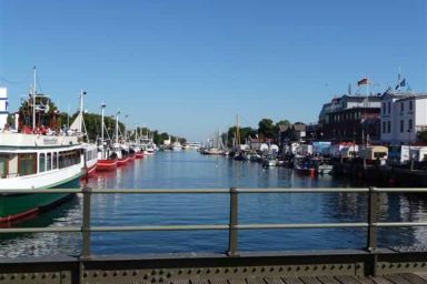 Fewo Krüger - Komfortable 54 m² Ferienwohnung in ruhiger Lage mit Terrasse für 4 Personen