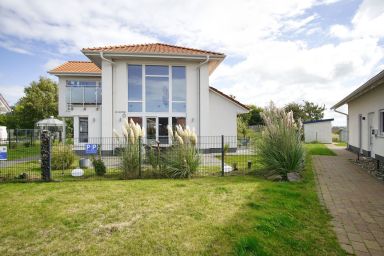 Villa Kristall - Haus, idyllische Lage, Wintergarten und Terrasse - Villa Kristall in Vaschvitz