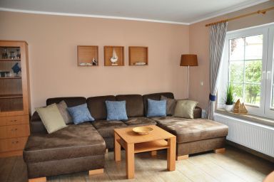 Am Deich Haus 24 - Modernes Ferienhaus mit Terrasse und Garten in Strandnähe in Zingst