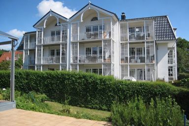 Palais am Südstrand - Whg. 1 - Ferienwohnung Palais am Südstrand: Sauna, Terrasse & 200 m zum Strand