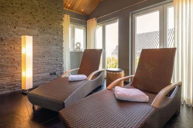 Ferienhaus Rubin - Modernes Ferienhaus mit 3 Schlafzimmern, Kamin und Sauna - Luxuriöses Ferienhaus mit Garten