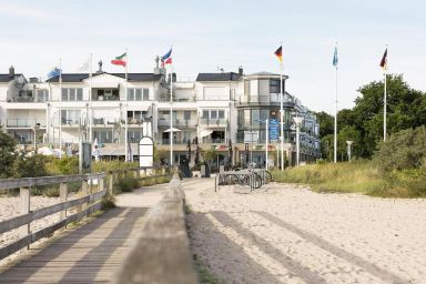 Villa Meeresrauschen - Ferienapartment "Seemöwe" für 4 Personen mit Balkon & Meerblick an der Ostsee