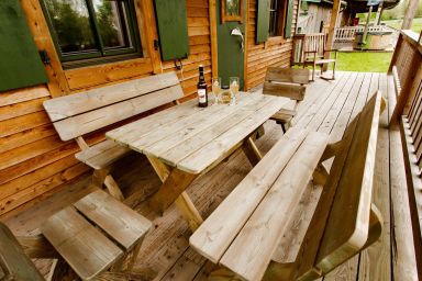 Ferienwohnung mit zwei Schlafzimmern und Terrasse