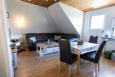 Lily 04 - Lily 04 .1