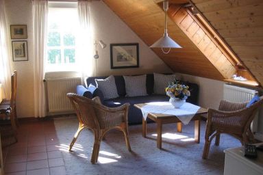 *Osten M. -  Ferienwohnungen - Ferienwohnung Osten OG, incl. Bettwäsche