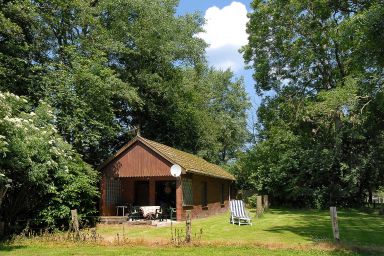 Wiesenhof Nordsee in Hartward bei Bensersiel - Ferienhaus Kleeblatt