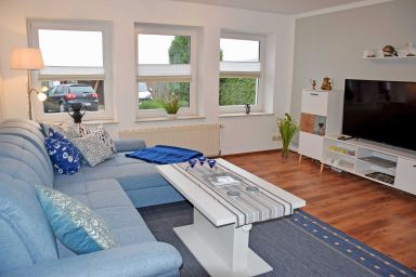 Ferienwohnung Altefähr mit Garten und Sonnenterrasse - Ferienwohnung Altefähr mit Gartenblick und Sonnenterrasse
