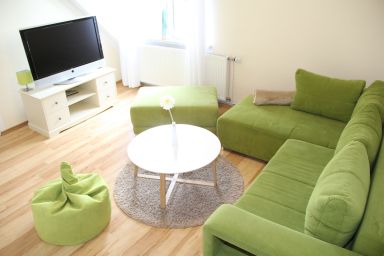 Kleinis Ferienhof Hohen Niendorf bei Ostseebad Kühlungsborn - 3-Raum-FeWo Hang Loose (35m², max 5 Personen, OG)