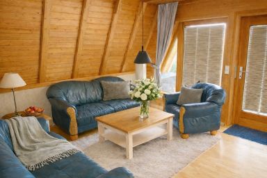 Finnhütte in Freest mit Sauna und umzäunten Grundstück - Finnhütten-Ferienhaus