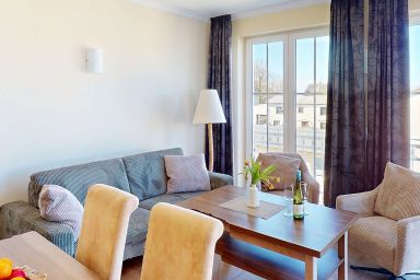 Residenz Villa Ostsee - Ferienapartments in Göhren - OST-07 - Premium-Fewo im 2. OG mit 2 Balkonen uns Sauna (HT)