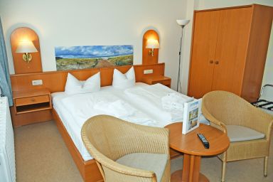 Appartementhaus Sellin in Stil der Bäderarchitektur - 2-Raum-Familienzimmer mit Balkon 15