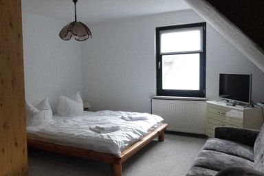 Reetdachhaus Landhaus Ulrich - Doppelzimmer 25 m² (Gemeinschaftsbad)