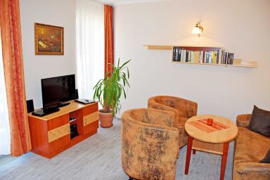 Ferienvilla Rügen mit Balkon im Ostseebad Sellin - 01 Ferienappartement Altensien mit Kamin