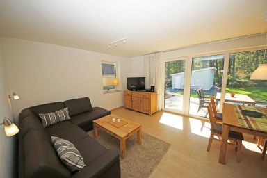 MR: Ferienhaus Igelbau mit 2 komfortablen Ferienwohnungen - Ferienhaus Igelbau Whg. 01 mit Terrasse