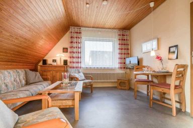 Wohnung OG links (ID 272)