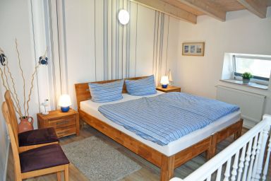 Ferienhaus zum Hafen in Altefähr - Ferienwohnung Luv (L)