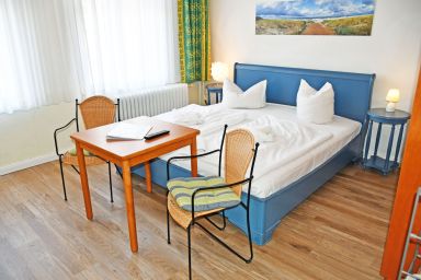 Wilhelms Hostel im Ostseebad Sellin - Budgetzimmer mit Dusche/WC auf dem Flur  28