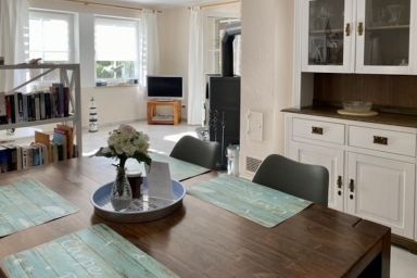 Wenke Perle – Kamin, Wintergarten & Sonnenterrasse