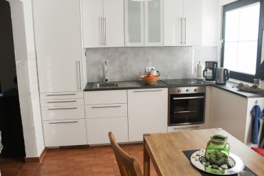 Grömitz, Stiegkamp 3, Whg. 2 -  große Wohnung mit Balkon, 2 SZ, Nähe Yachthafen und Strand, inkl. WLAN