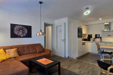 Ferienwohnung LP17 - 2-Zi.-Fewo für 2 Erwachsene (ein Kind bis 10 Jahre auf Anfrage möglich) im OG