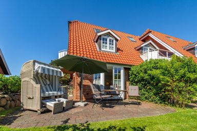 Lörkis Lek - Ferienhausteil für bis zu 4 Personen mit Garten. - nur 350 Meter zum Strand!