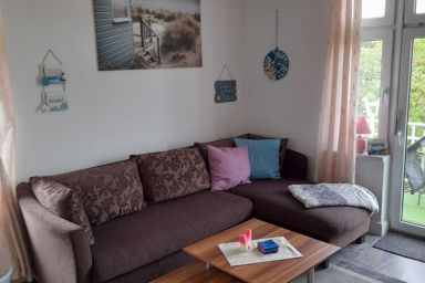 Haus Sonnenröschen - Ferienwohnung Röschen mit Balkon in Kühlungsborn