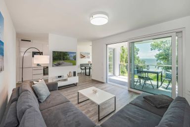 Ferienresidenz Am Haff - Moderne Ferienwohnung auf Usedom am Stettiner Haff mit Garten und Balkon