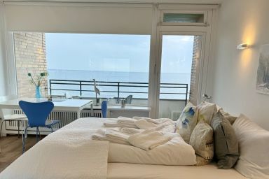 Strandliebe - Modernes App. mit Balkon, Meerblick, PKW-Stellplatz, WLAN. Haustiere erlaubt.