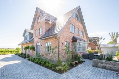 Nordseehaus Föhr Hausteil 2 - "Erleben Sie unvergessliche Ferien im Nordseehaus Föhr – Ihr Traumurlaub!"