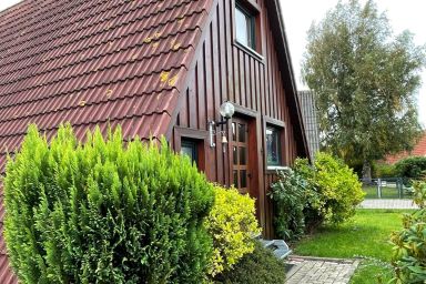 Nurdachhaus FLEGER - Gemütliches Nurdachhaus mit Flair im Ferienpark Fedderwardersiel. Hundefrei.