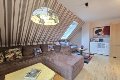 Ferienwohnung Ufen - Geräumige Ferienwohnung Ufen in Hage mit Terrasse, Garten und eigener Küche