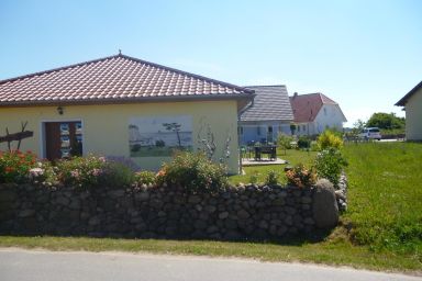Moderne Erdgeschosswohnung mit Blick auf Hiddensee
