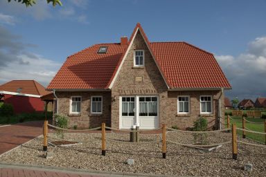 Wellness Ferienhaus mit Sauna und Kaminofen sowie Carport und Terrasse