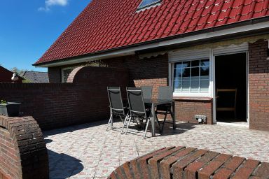 Große Ferienwohnung in Berumbur mit Grill, Terrasse und Garten, in der Nähe eines Kiessees